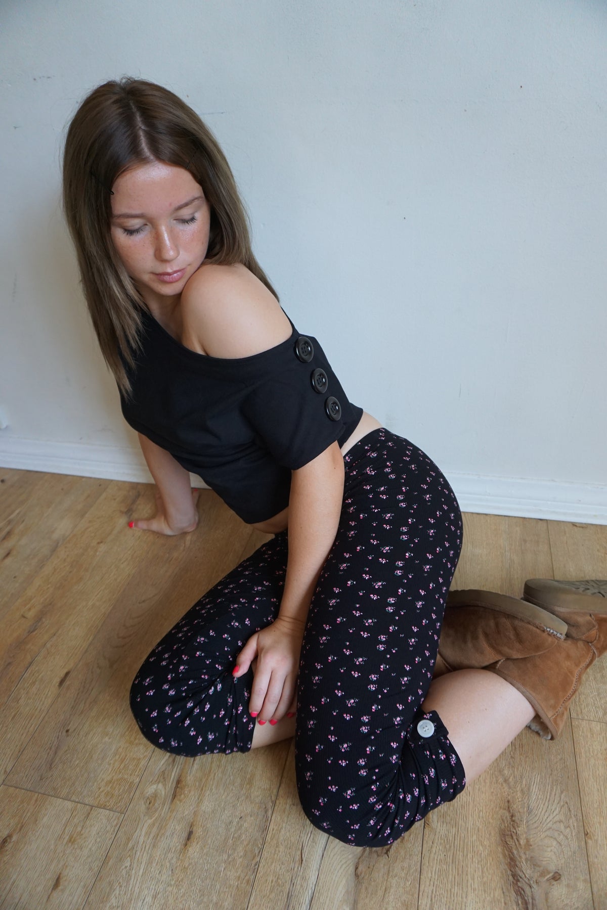 Petal Floral Capris