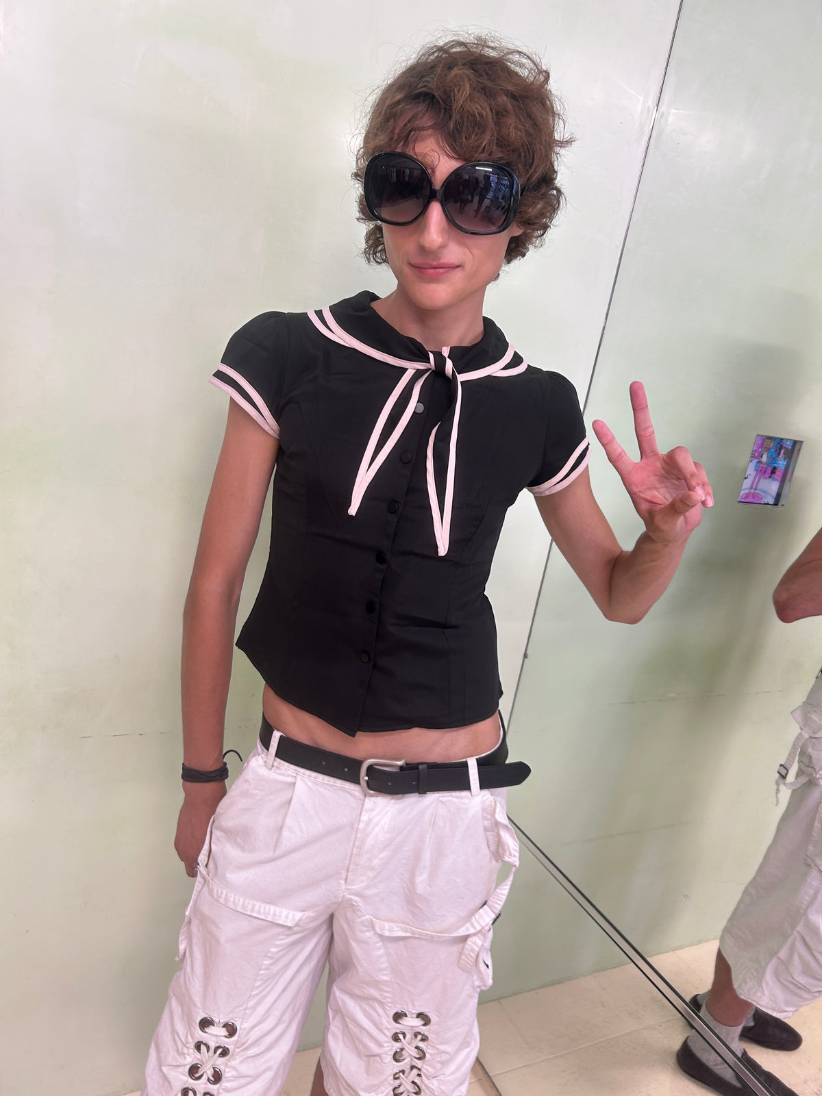Anne Top Noir