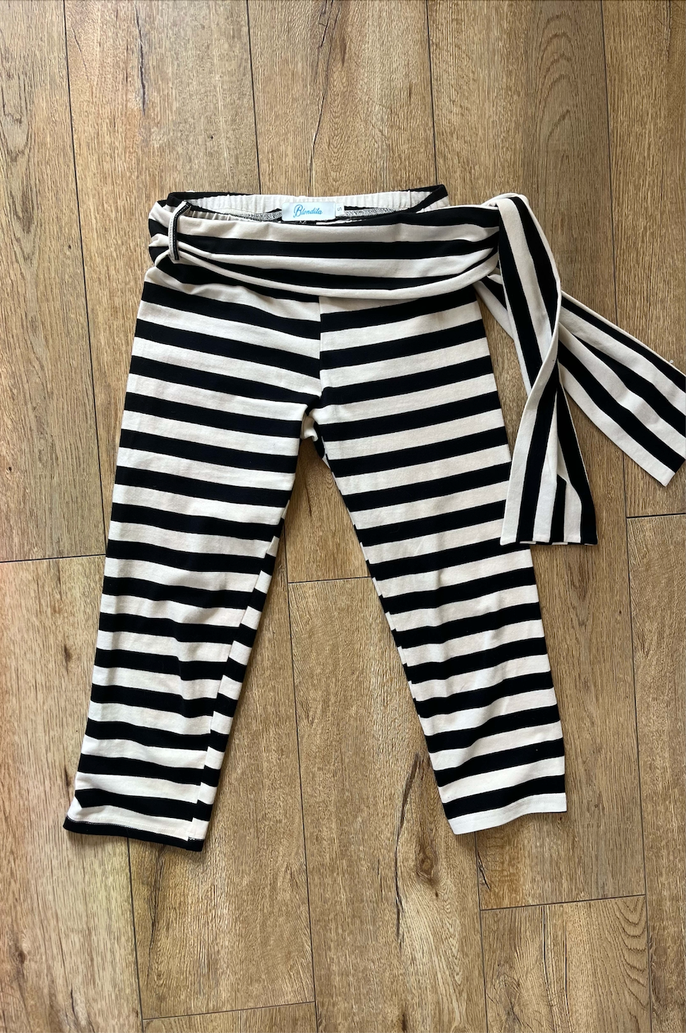 Suzy Stripe Capri