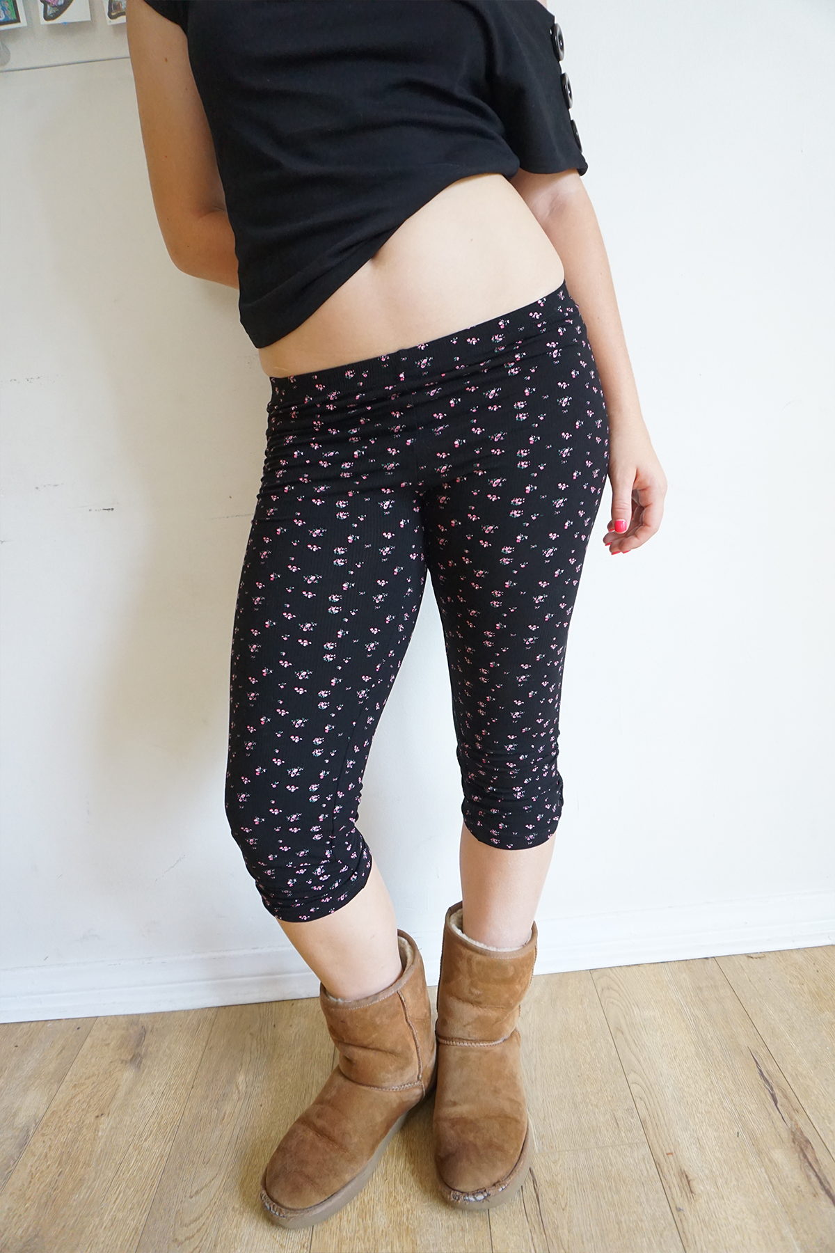 Petal Floral Capris